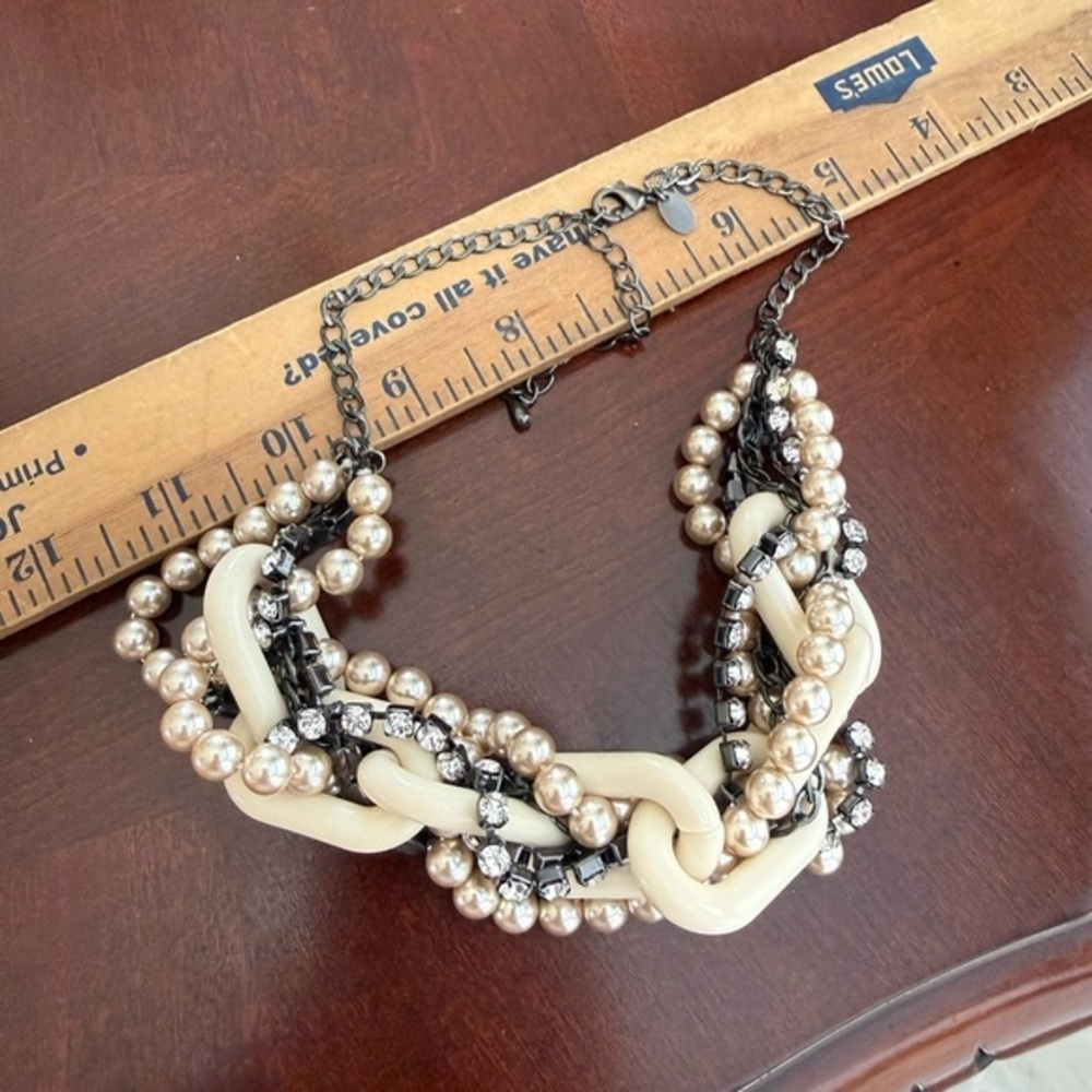 Lia Sophia Chuncky Necklace